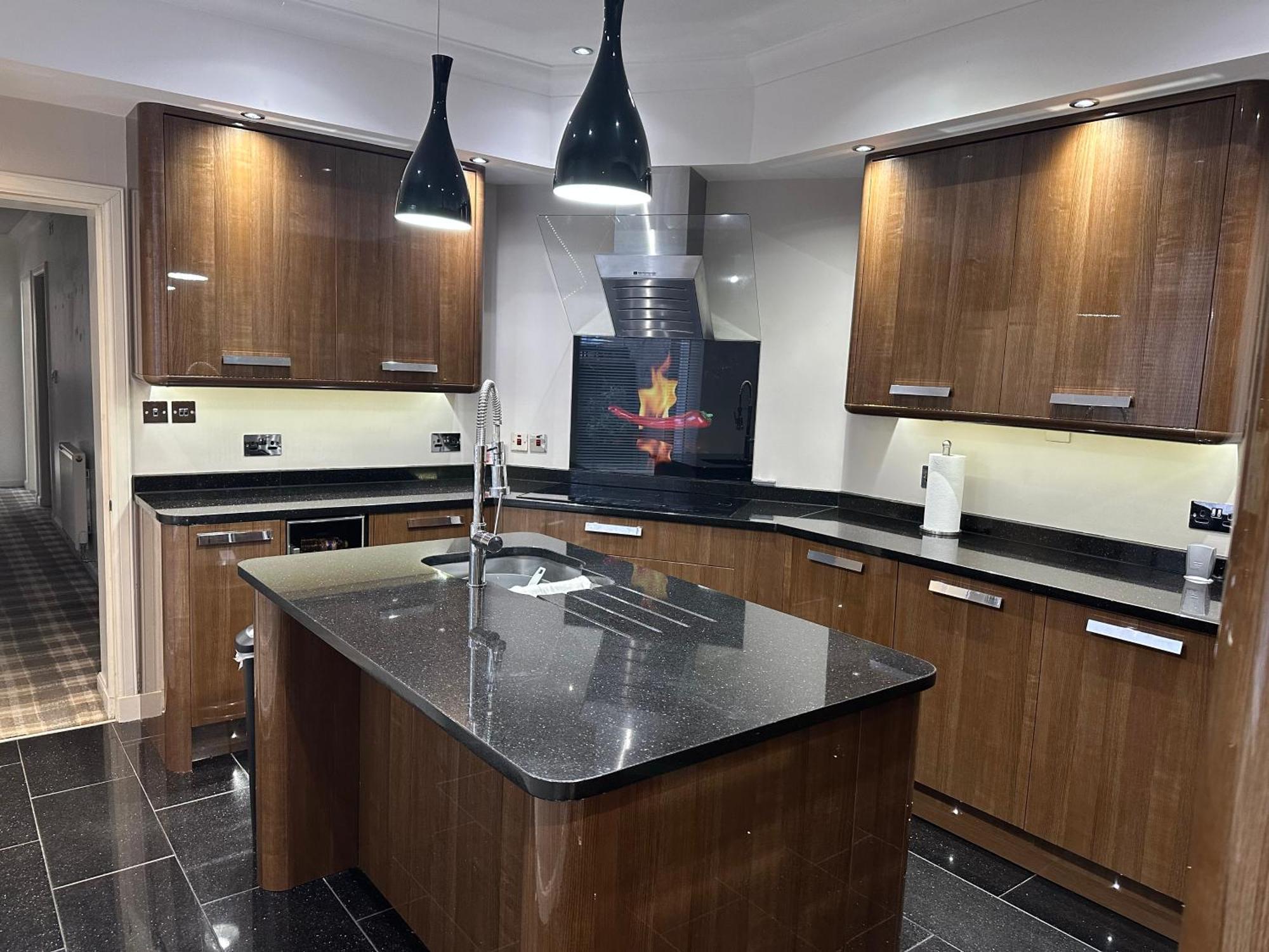 Third House Guest House Aberdeen Luaran gambar